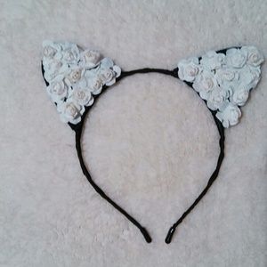 💚💜 One white hairband